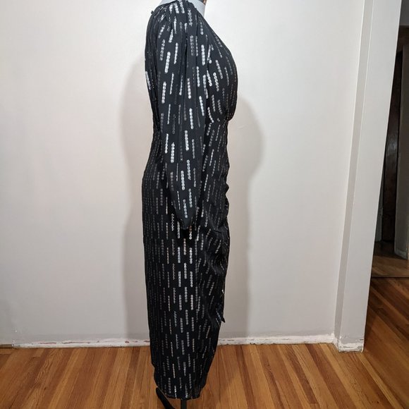 Never Worn Party Dress - Picture 2 of 4